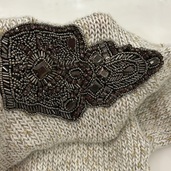 Guess Sweater with Beaded Shoulder Design & Metallic Threads-Sz M - Picture 11 of 14